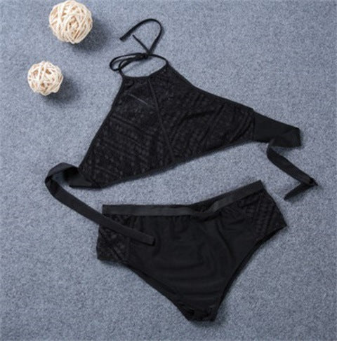 Bikini con abertura grande 