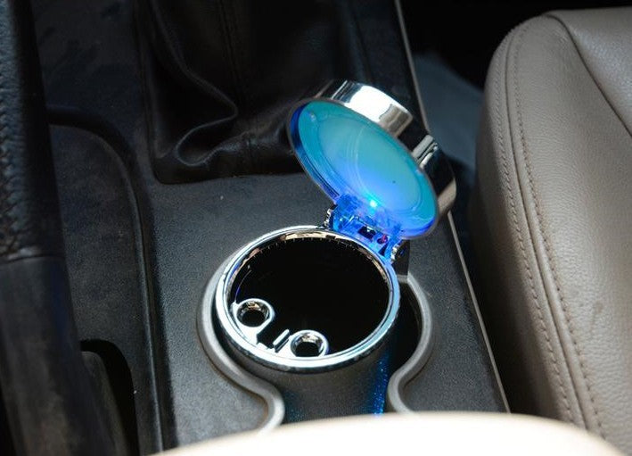 Cenicero colorido del coche
