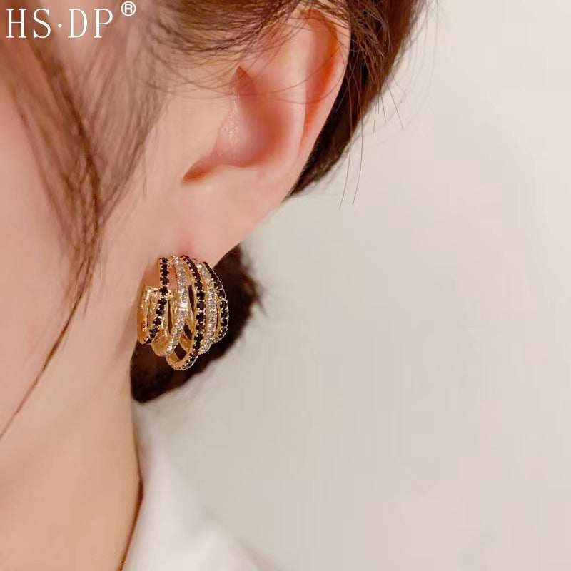 Boucles d'oreilles élégantes et exagérées personnalisées en forme de C pour femmes