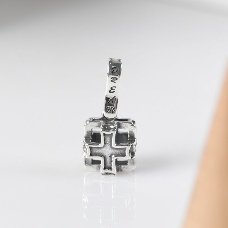 Pendentif carré en croix de bijoux Niello en détresse rétro