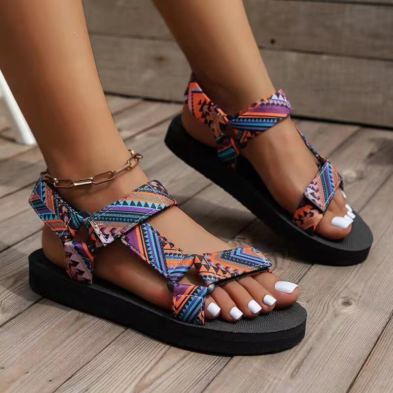 Sandales de plage de style ethnique célèbres européennes et américaines