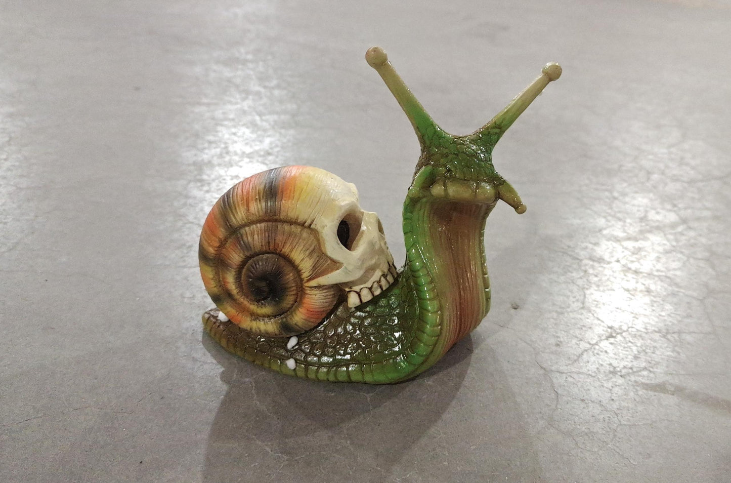Sculpture de crâne d'escargot, décoration gothique, Statue d'escargot de Patio, Figurine d'escargot, artisanat, accessoires de décoration pour la maison, décor de chambre Kawaii