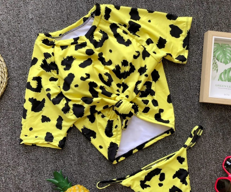 Maillot de bain fendu noué