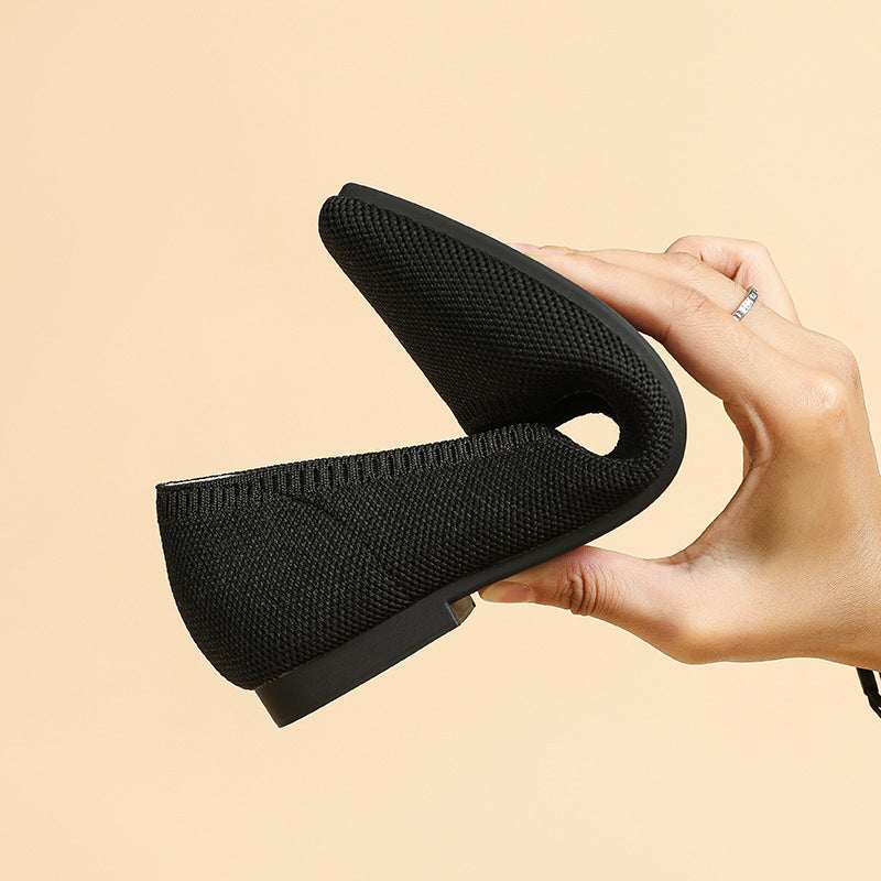 Zapatos planos con punta cuadrada y punta estrecha a juego de color de seda dorada