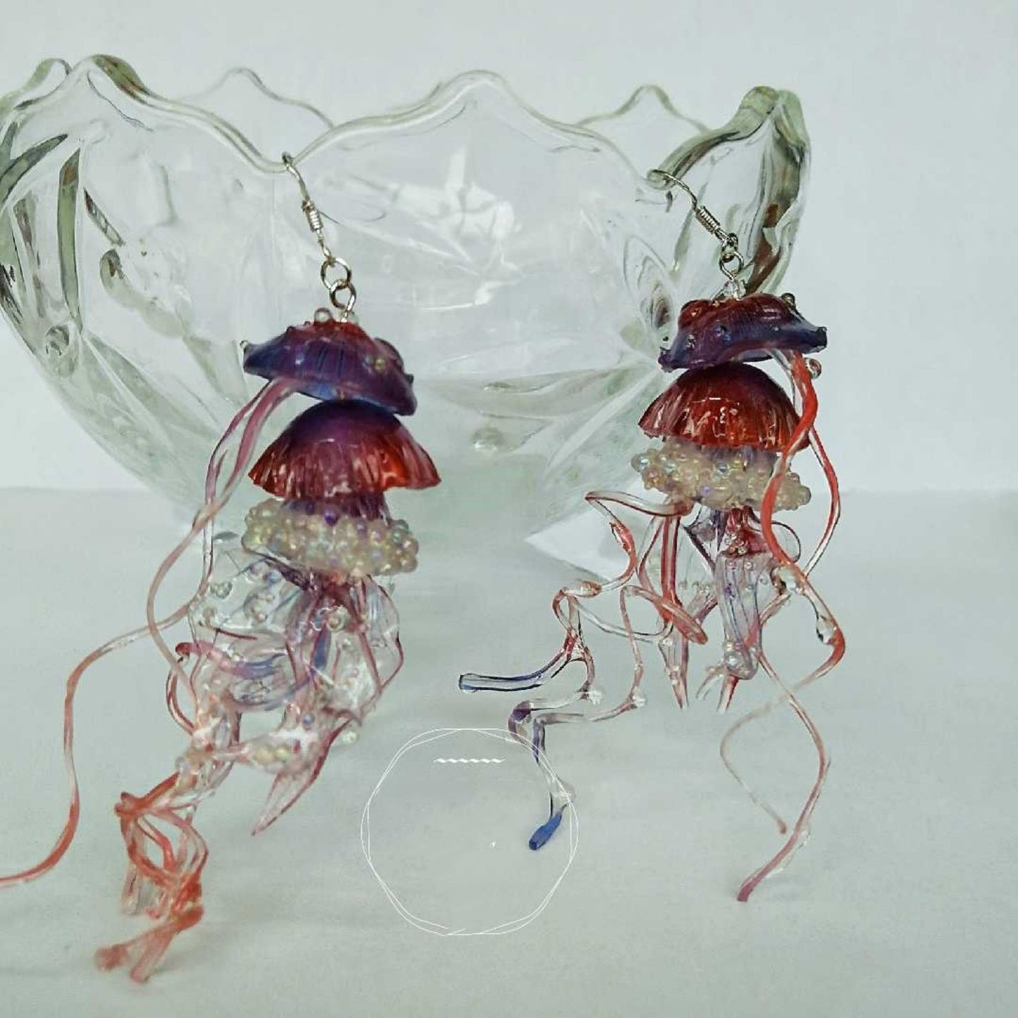 Jolies boucles d'oreilles japonaises en forme de méduse en trois dimensions