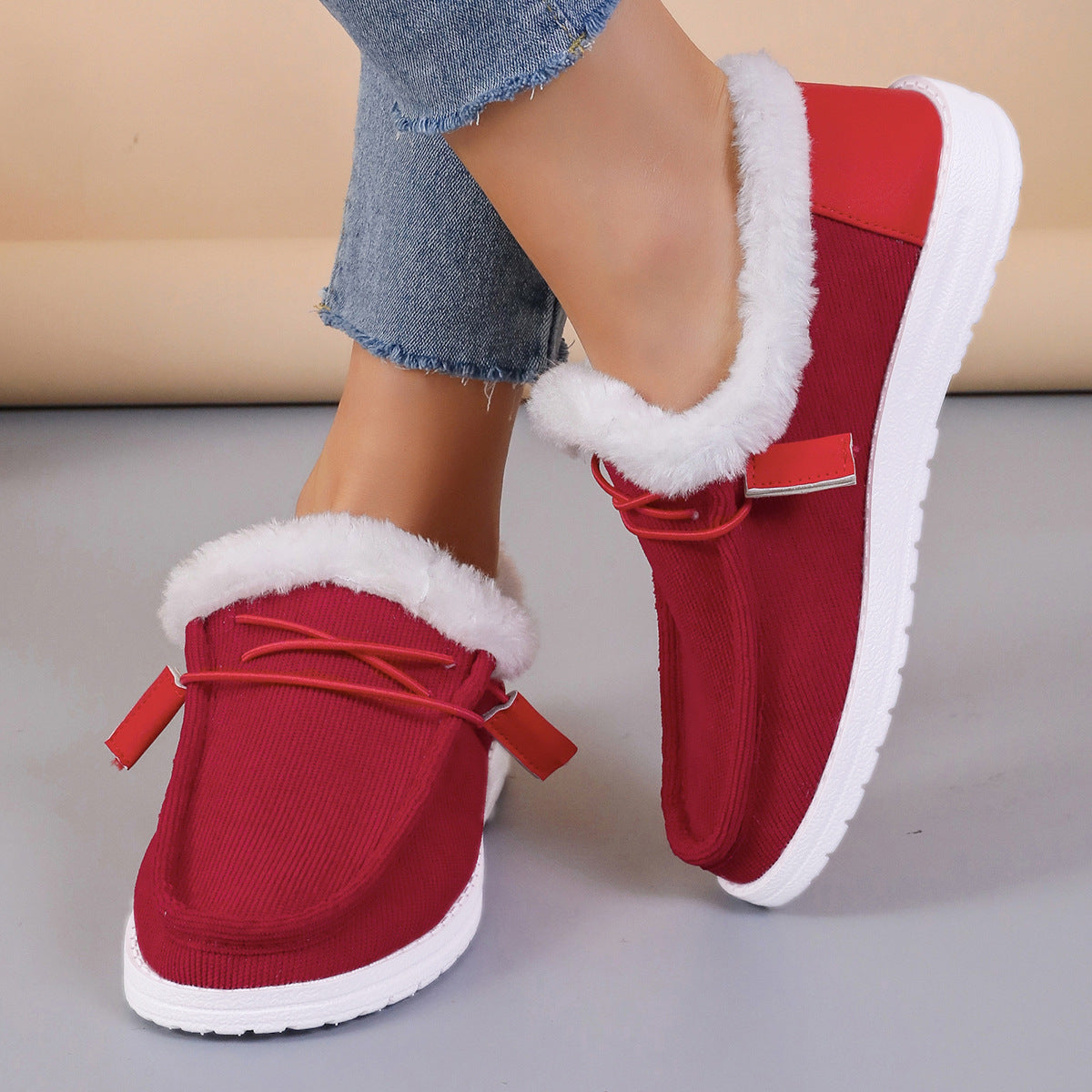 Chaussures chaudes en velours et dentelle à tête ronde pour femmes