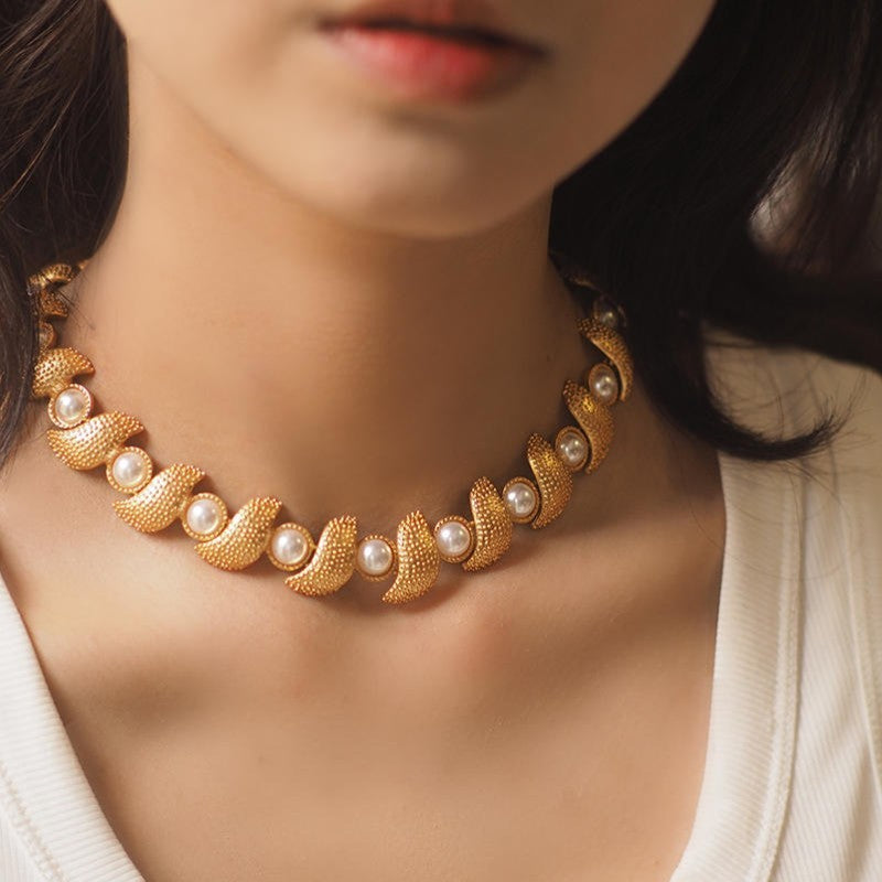 European And American Ancient Vintage Necklace