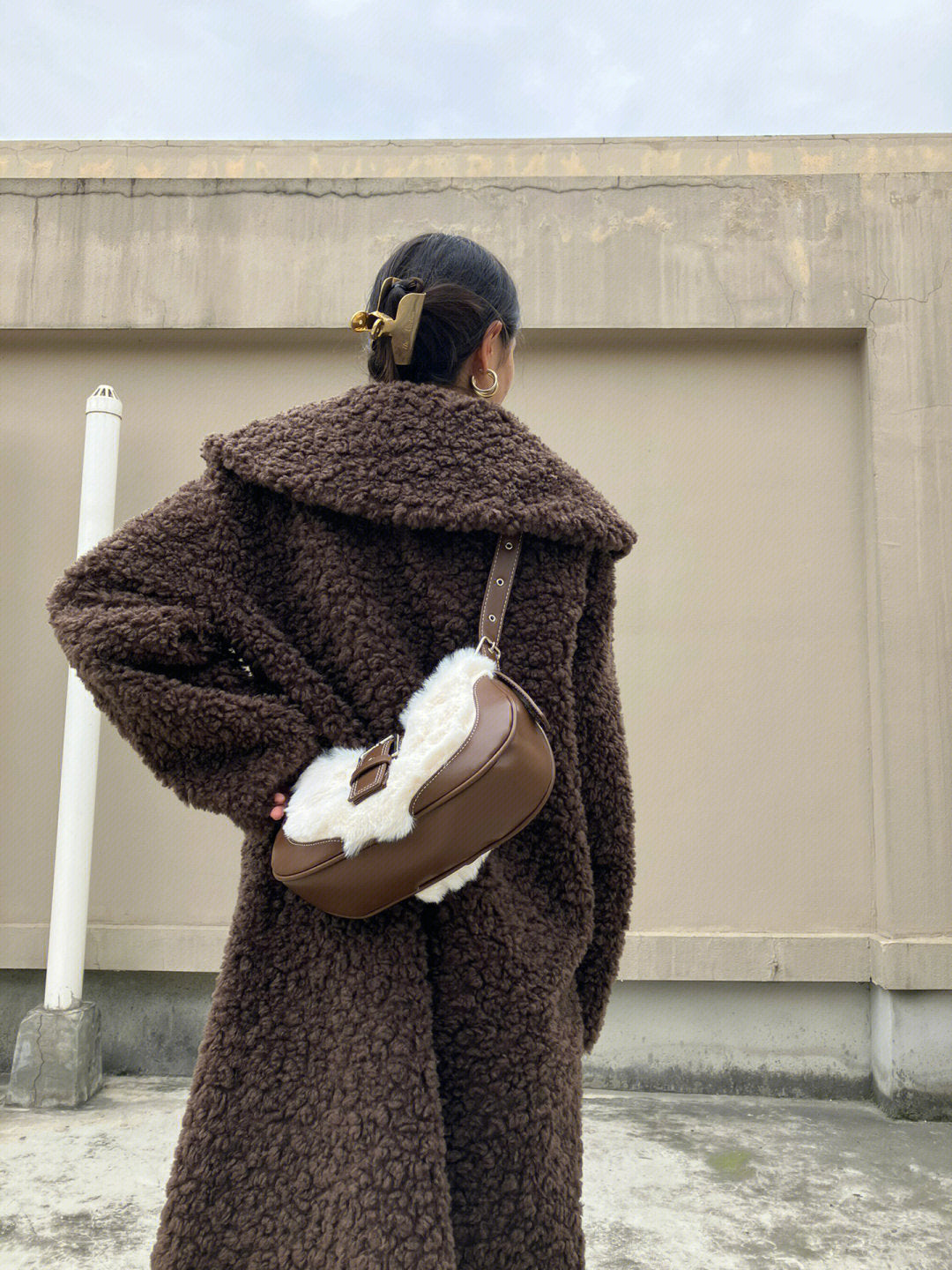 Sac sous les bras en peluche Sac à bandoulière portable pour femme