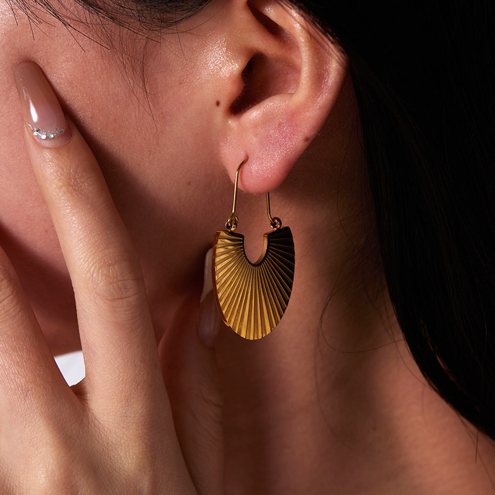 Boucles d'oreilles pétoncles côtelées en acier inoxydable
