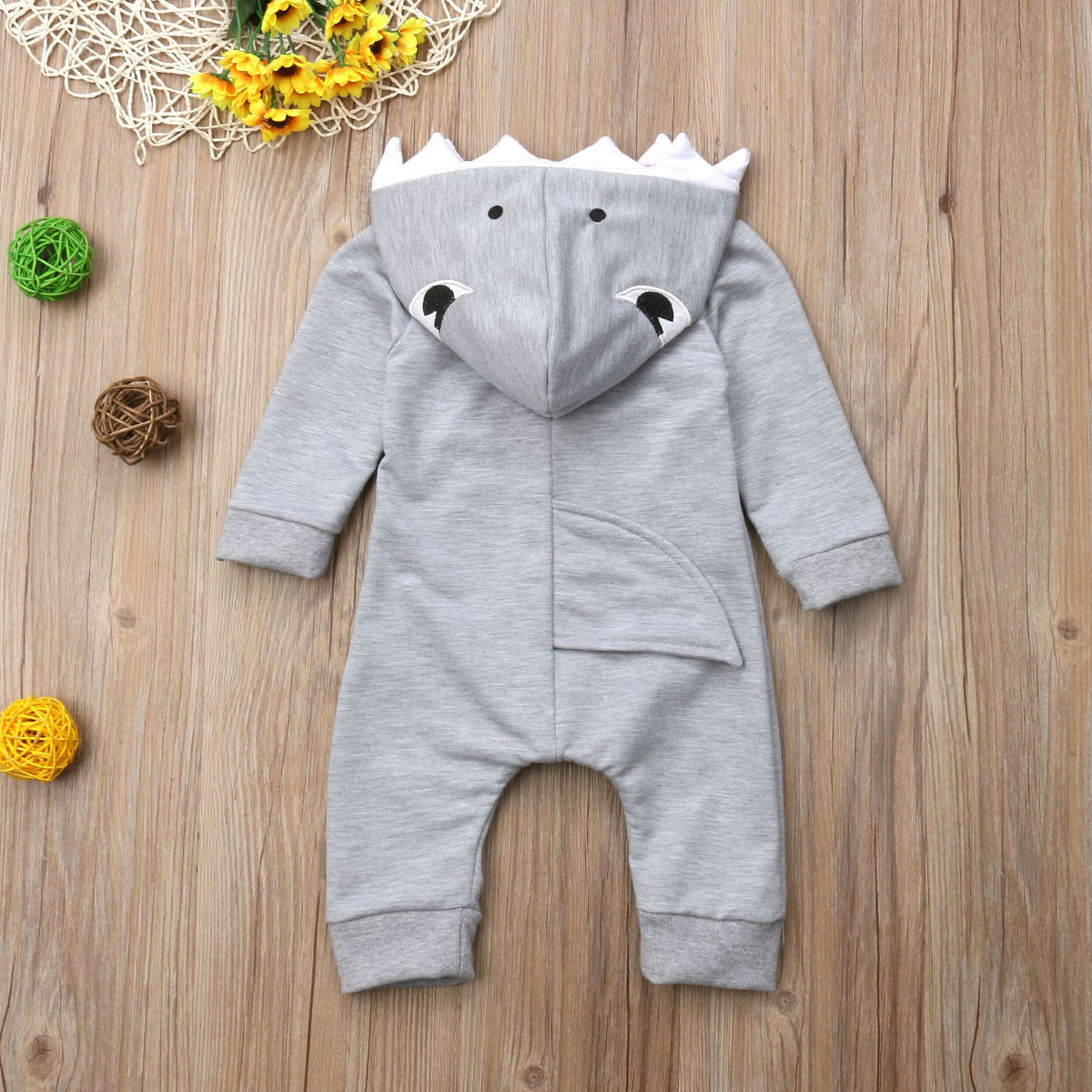 Robes à capuche de requin de dessin animé
