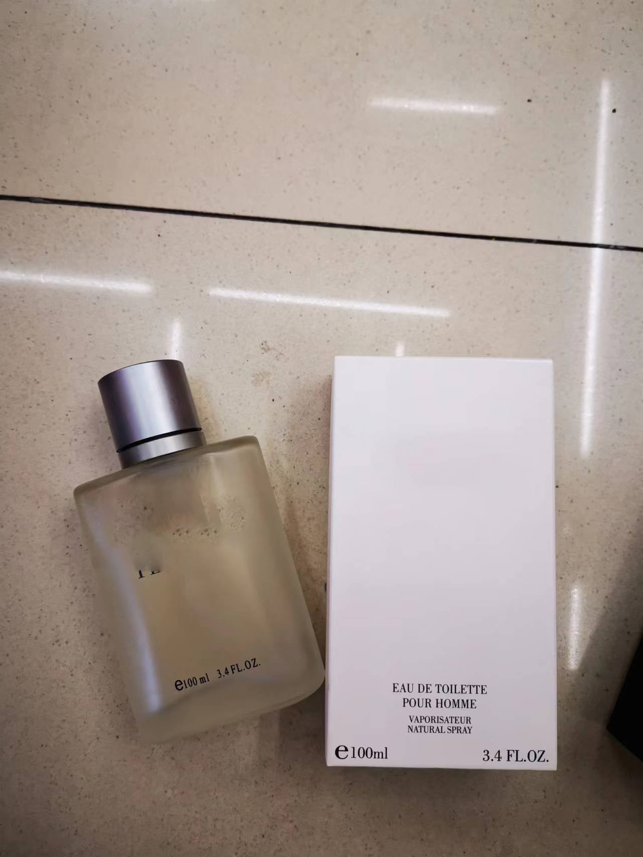 Perfume ligero de larga duración, colonia fresca, regalo deportivo para estudiantes de 50ML para hombres