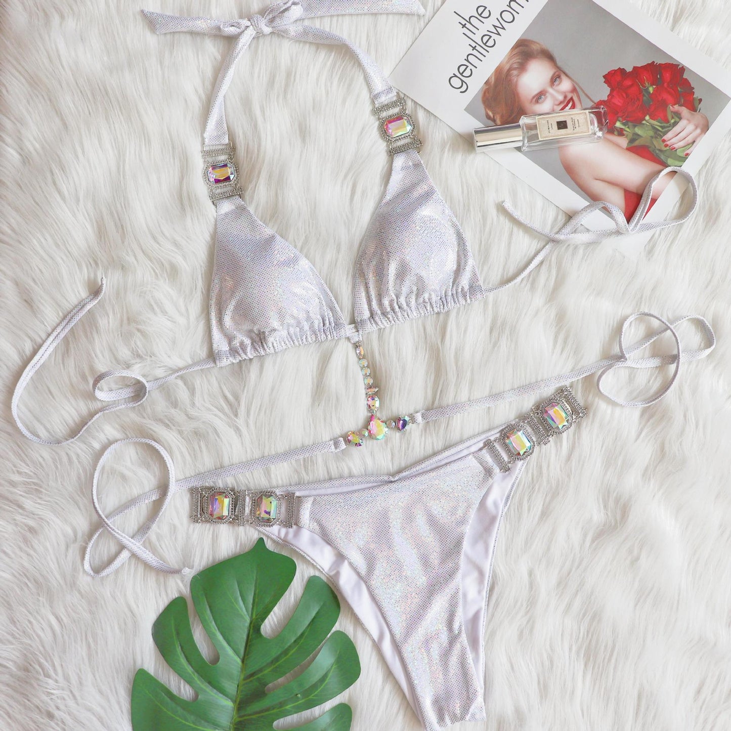 Ensemble bikini à paillettes et liens à nouer