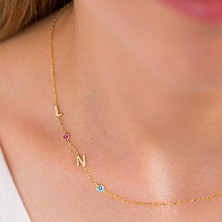 Collier avec 26 lettres anglaises en acier inoxydable