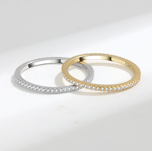 Anillo de diamantes con hilera de plata de ley S925 con diseño de interés especial para mujer