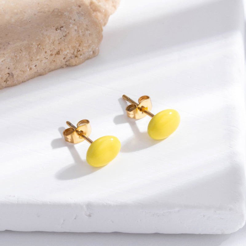 Mini bonnet de couleur assorti à tout, boucles d'oreilles à clous en acier inoxydable, petite Dopamine, grâce raffinée