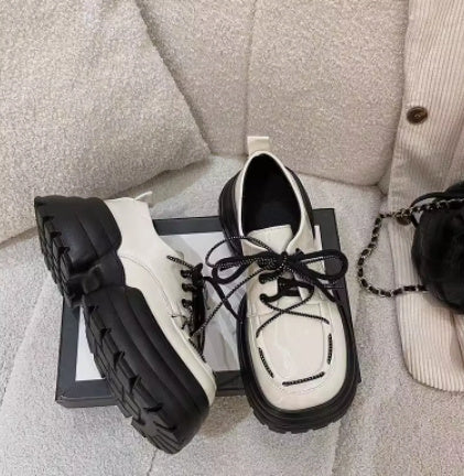Chaussures à lacets en cuir souple Dad D'Lites College