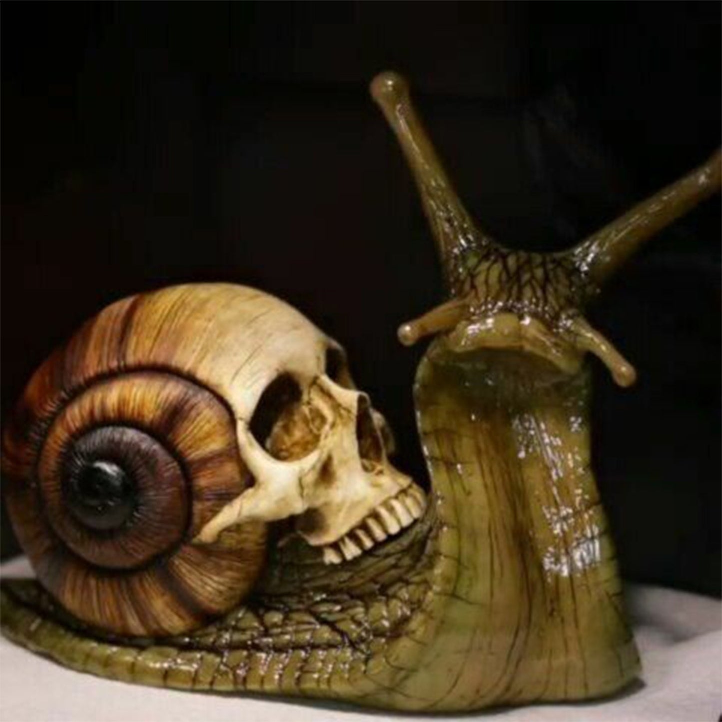 Sculpture de crâne d'escargot, décoration gothique, Statue d'escargot de Patio, Figurine d'escargot, artisanat, accessoires de décoration pour la maison, décor de chambre Kawaii