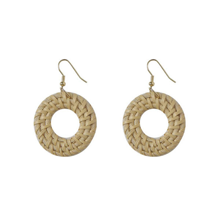 Boucles d'oreilles rondes en rotin à géométrie exagérée vintage de Corée du Sud