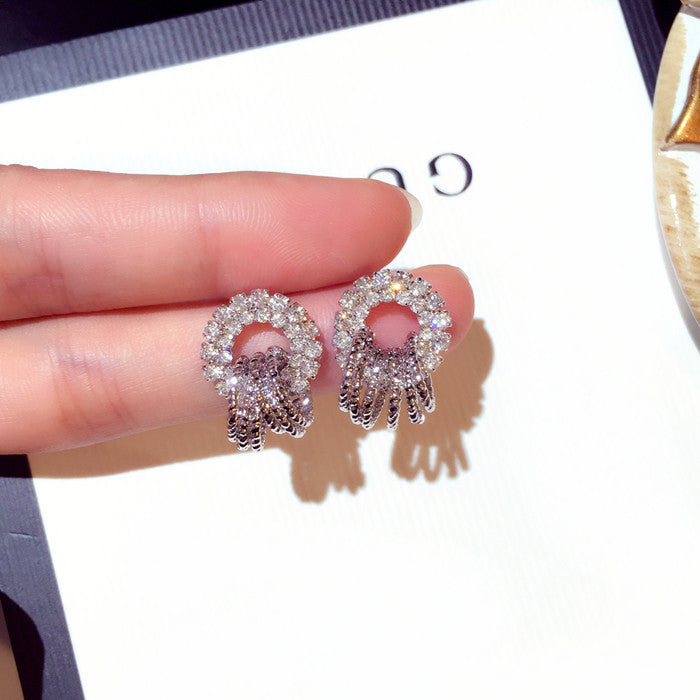 Boucles d'oreilles à la mode personnalisées et capricieuses pour femmes