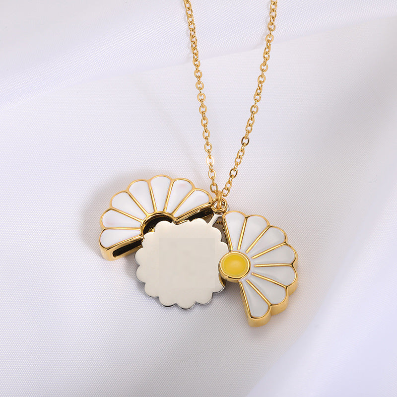 Daisy Stainless Steel Blank Inscription Necklace SUNFLOWER Gold Pendant Drop Oil Chrysanthemum Necklace