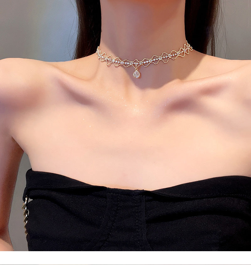 Elegante collar retro francés de circonita de doble capa para mujer