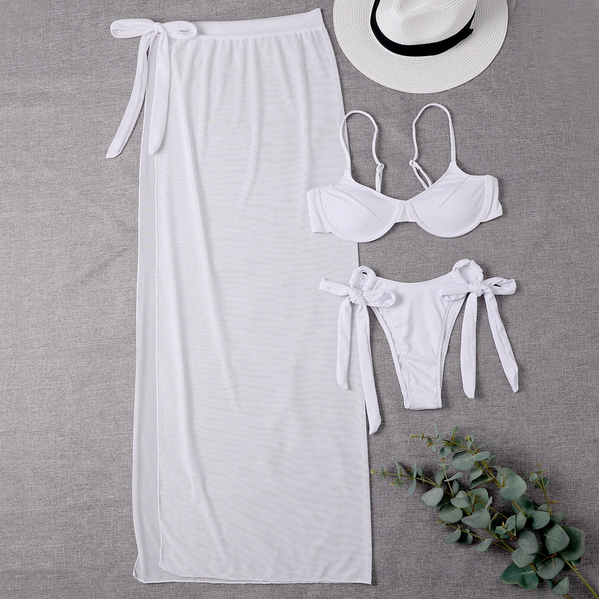 Bikini jupe en maille trois pièces