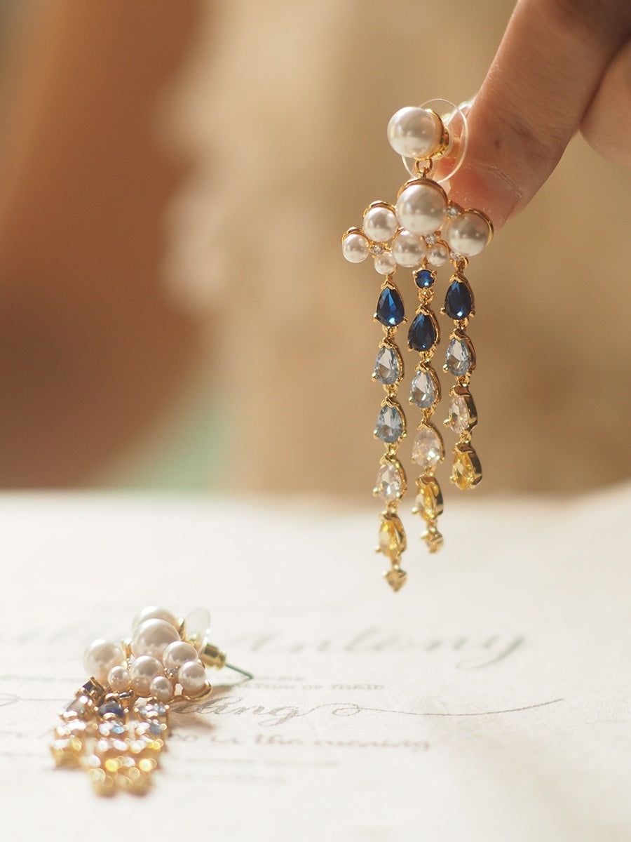 Boucles d'oreilles vintage incrustées de pierres précieuses à longues franges en forme de goutte de pluie et de nuage
