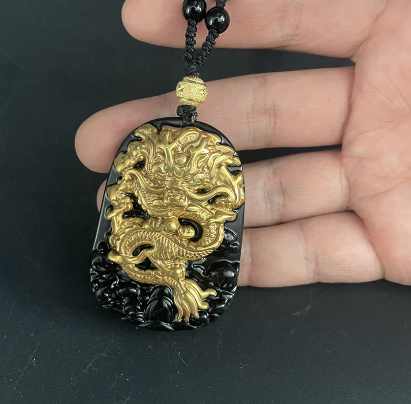 Obsidiana natural con incrustaciones de colgante de dragón de oro de 18 quilates para hombres y mujeres