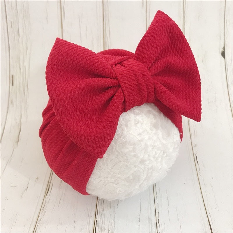 Bonnet bébé avec nœud