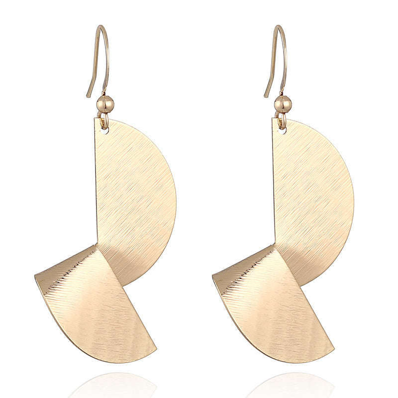 Gotas para los oídos de lentejuelas metálicas geométricas irregulares