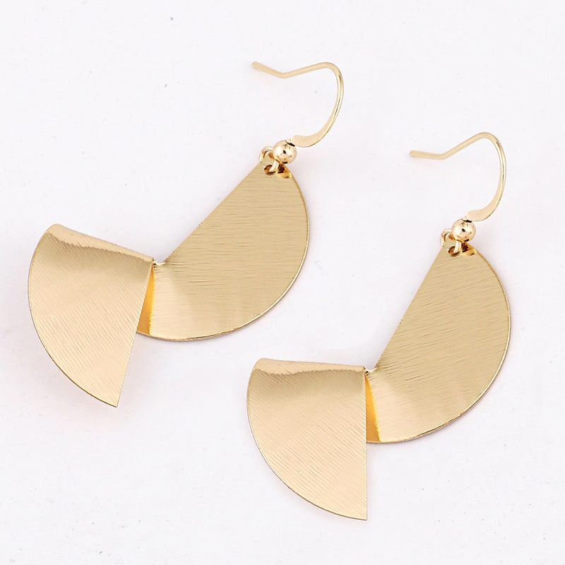 Gotas para los oídos de lentejuelas metálicas geométricas irregulares