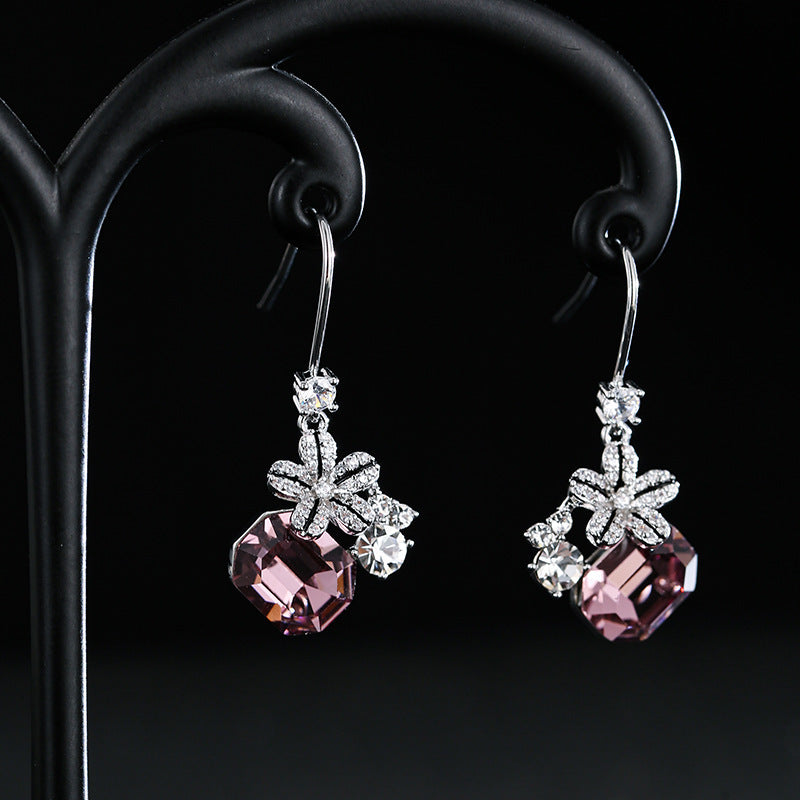 European And American Simple Design Small Flower Shape Trendy Earrings