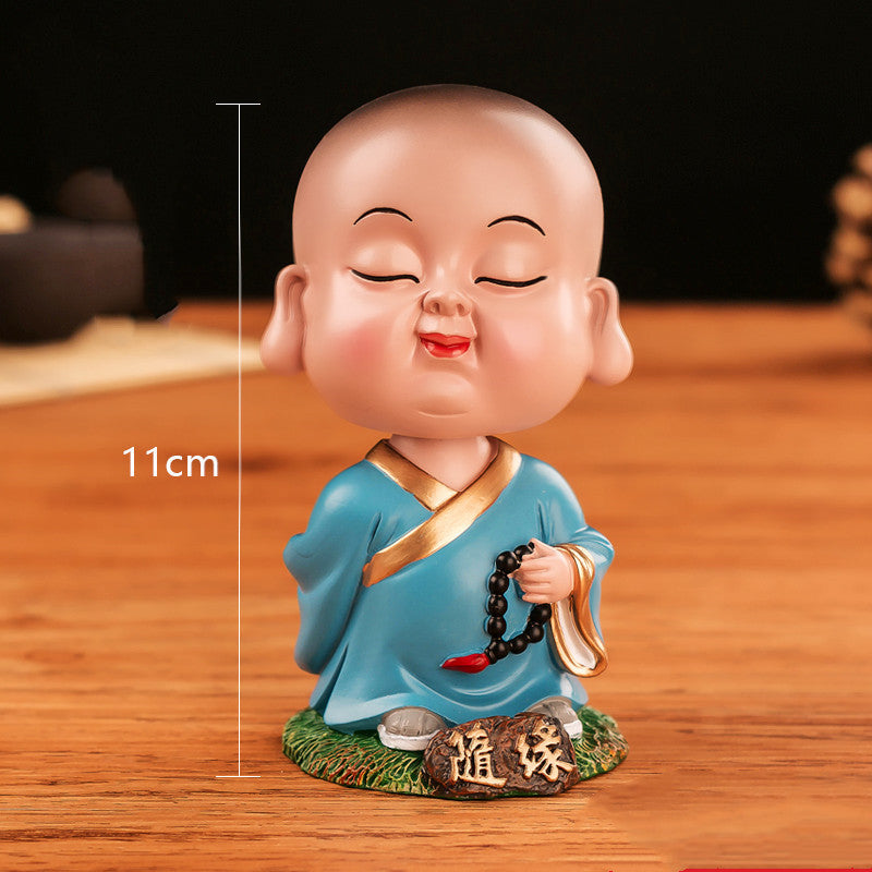 Car car decoration Zen Miao shook her head