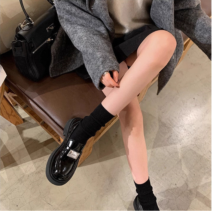 Zapatos de cuero sin cordones con parte inferior gruesa para mujer