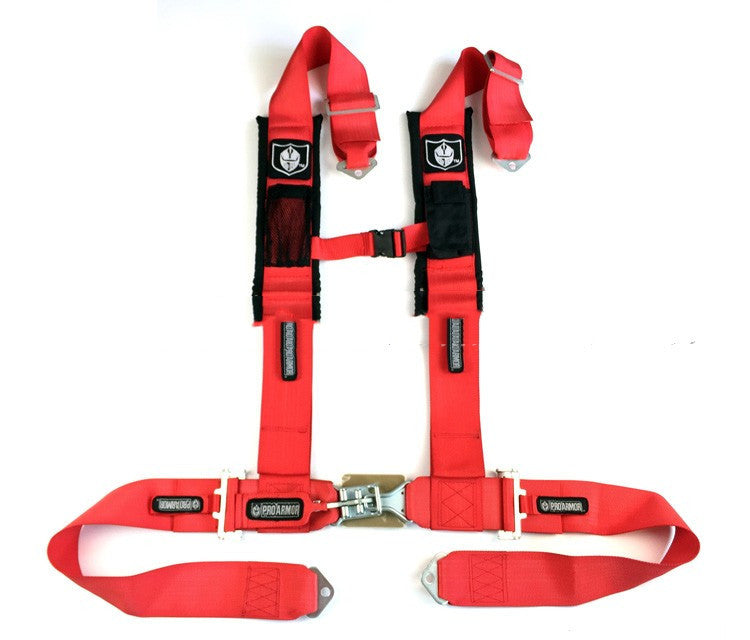 Remise en place des ceintures de sécurité de course