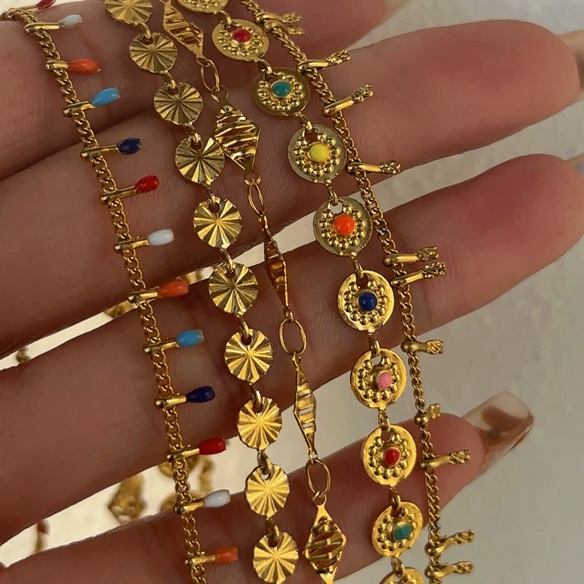 Cadena de cintura con pieza de diamante y borla vintage de acero y titanio chapado en oro