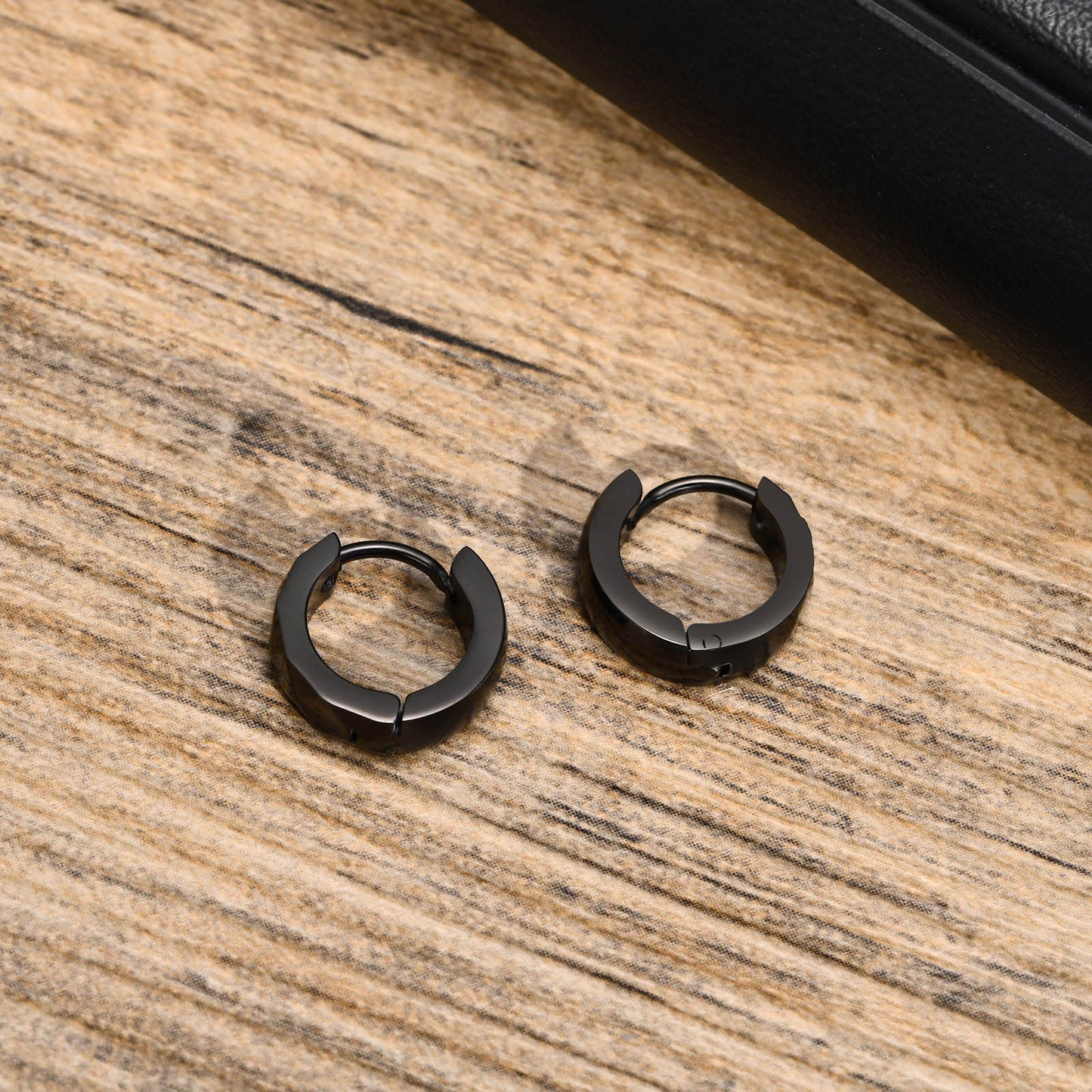 Stainless Steel Men's Korean Simple Personalized Fashion Flower Round Earrings