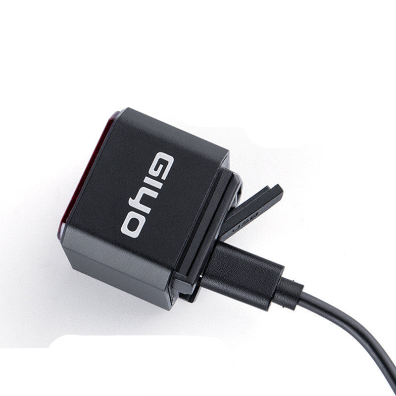 Luz trasera deslumbrante de carga de freno inteligente de bicicleta GIYO