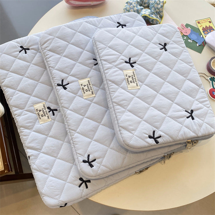 Lindo bolso para guardar cuadernos con lazo bordado y rombos