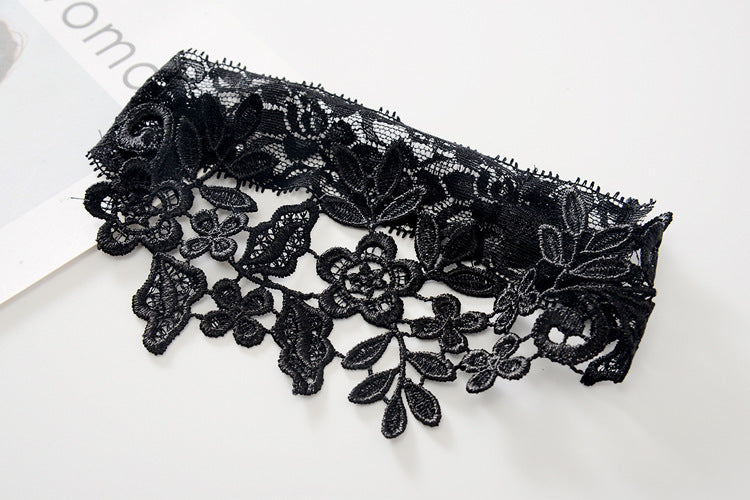 Black Three-dimensional Water Soluble Lace Princess Thigh Ring