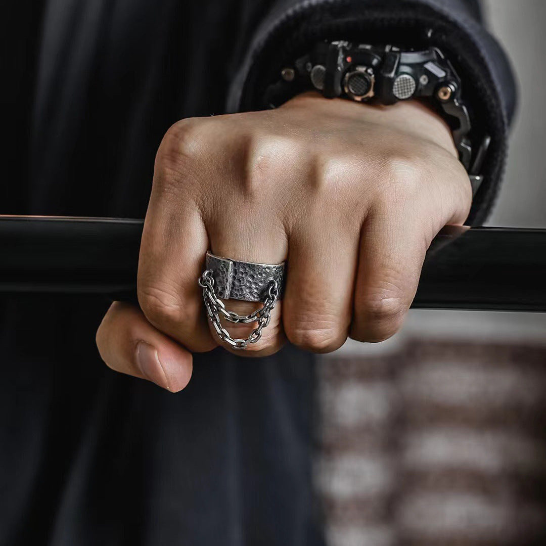 anneau de cratère de chaîne martelé vintage