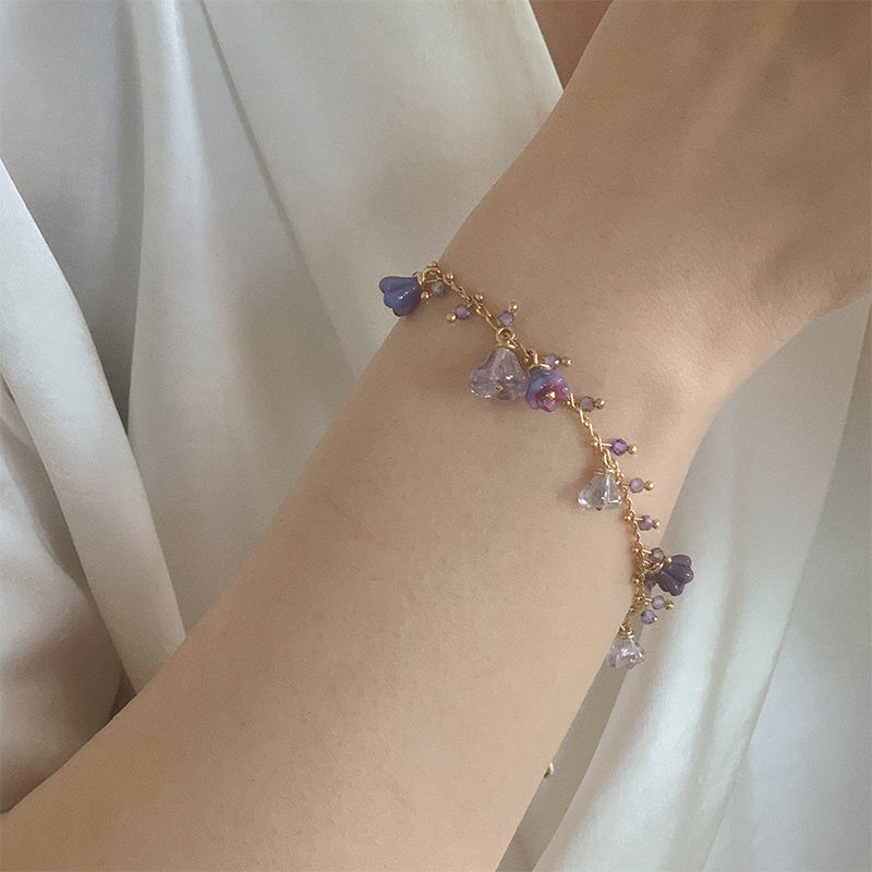 Bracelet à fleurs violettes mystérieuses en perles tchèques