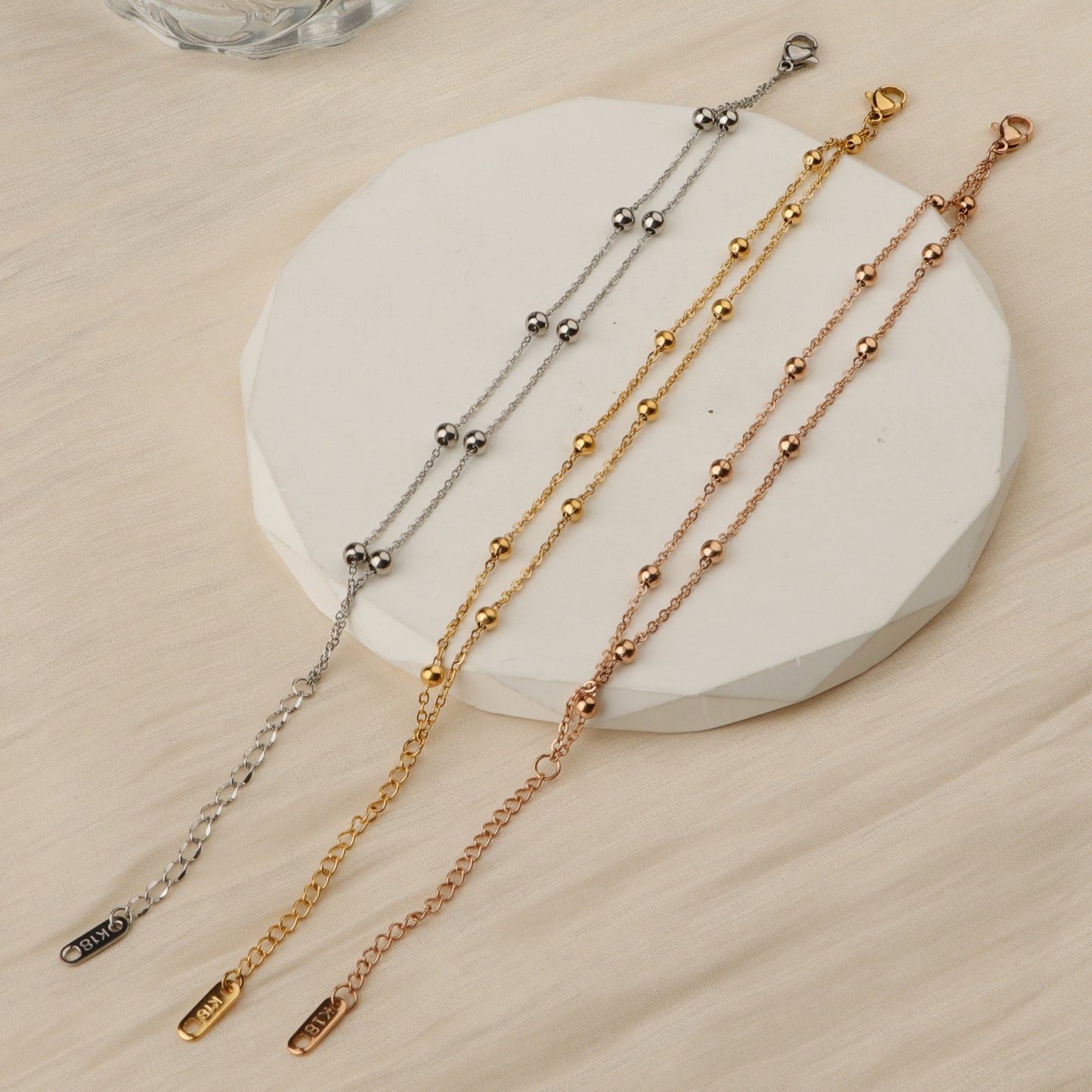 Le bracelet de perles double couche en acier titane ne se décolore pas dans le ciel étoilé