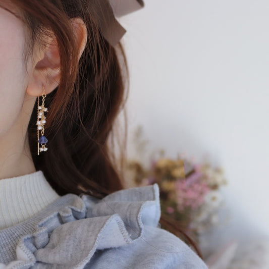 Fils d’oreille en or 14 carats avec perles d’eau douce Lily Tassel faits à la main