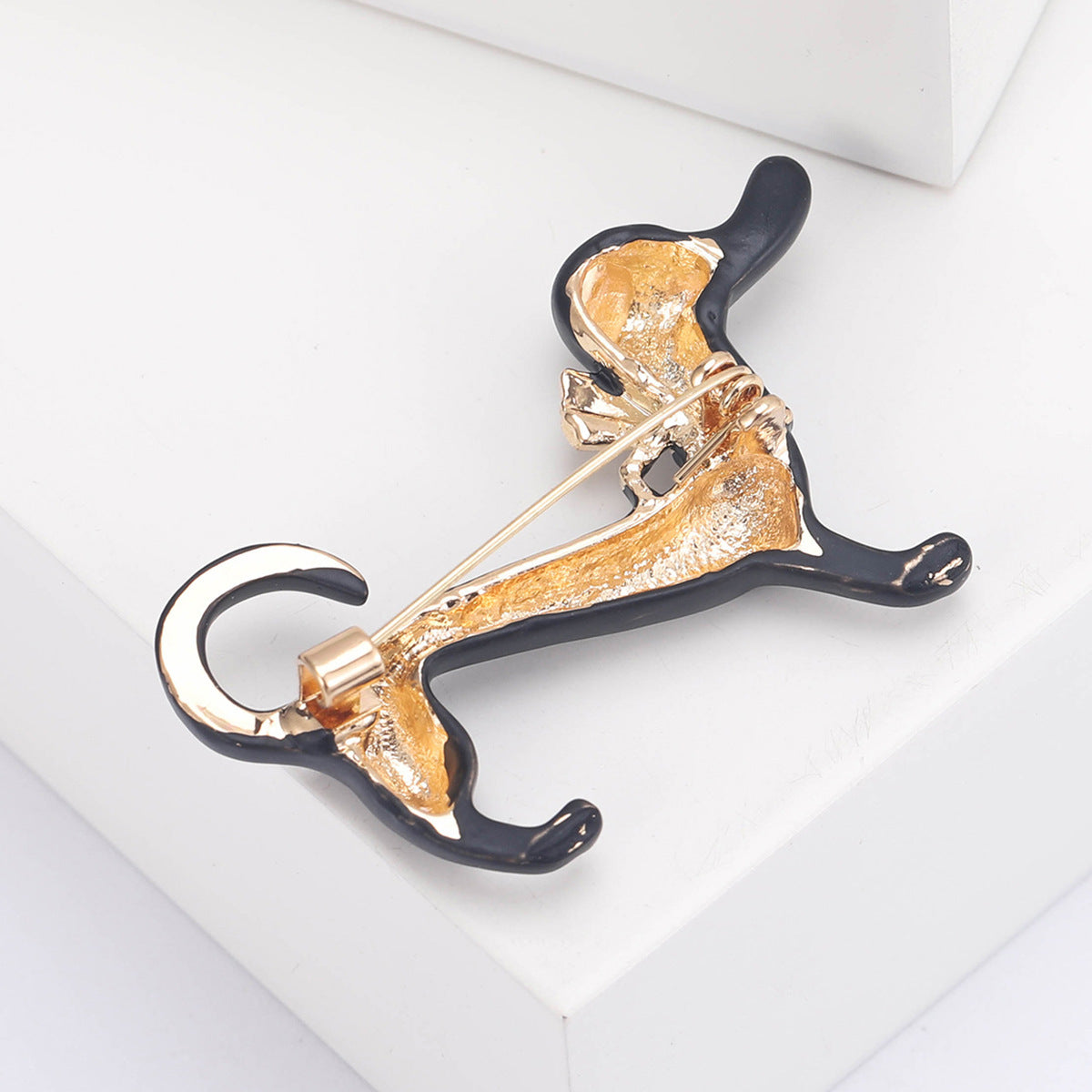 Mignon dégoulinant d'huile saucisse chien Animal broche Simple même Style broche ornement