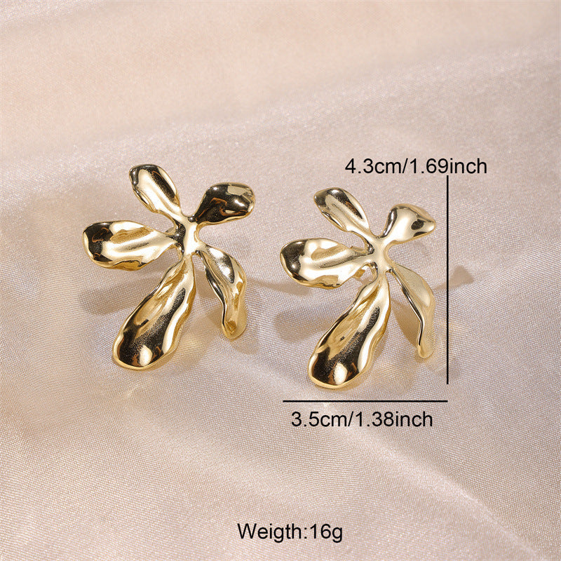 Boucles d'oreilles à fleurs en métal à la mode pour femmes