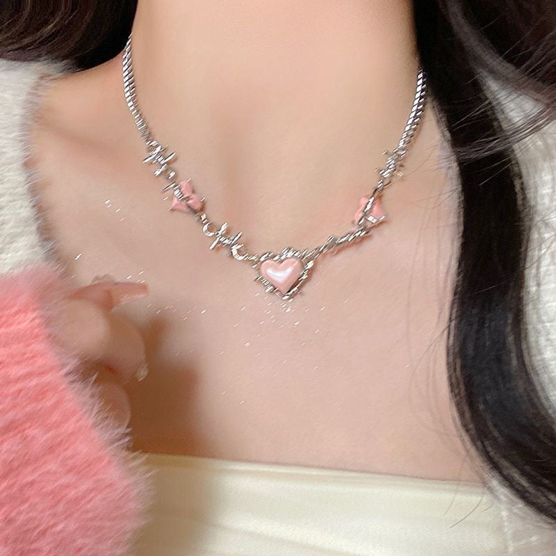 Collier coeur d'épine doux et frais pour femmes