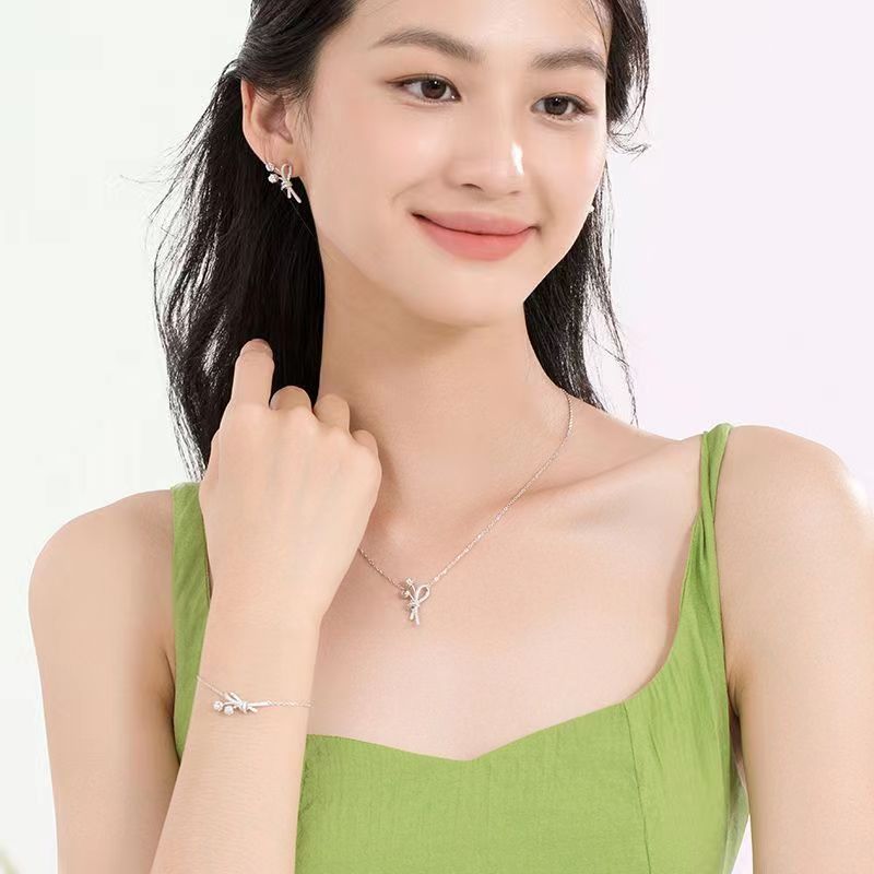 Pendientes de perlas con diseño de moda minoritaria para mujer Linglan Bouquet