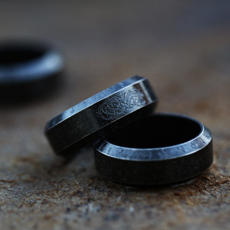 Bague en acier inoxydable à la mode simple
