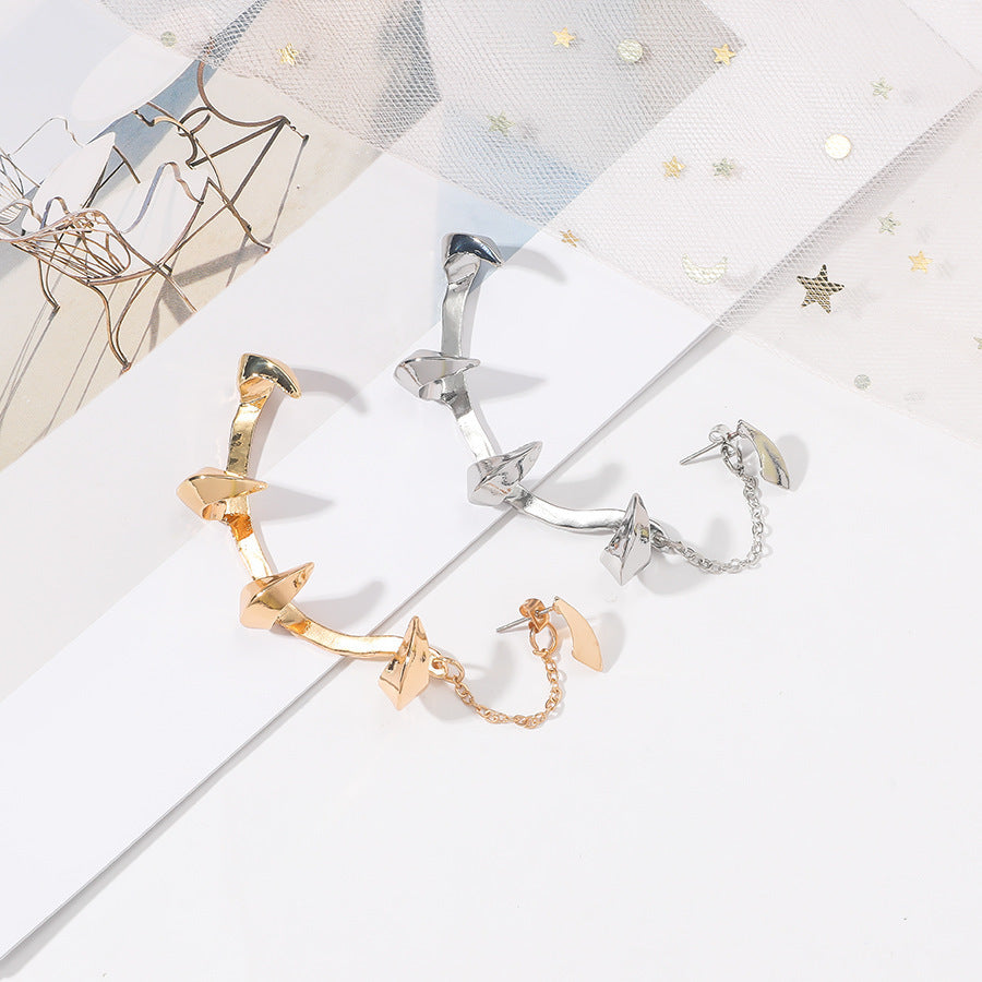 Retro Personality Gothic Demon Claw Geometric Ear Clips